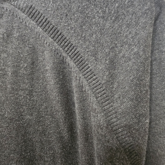 Penguin by Munsing Wear Mens grey V-Neck Sweater size large. - Picture 8 of 10